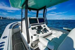 2027 Reef Runner 340 photo 8