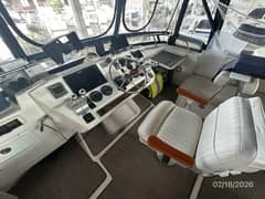 2004 Mainship 430 "Sea-Tirement" photo 8