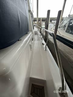 2004 Mainship 430 "Sea-Tirement" photo 6