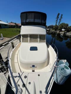 2005 Mainship 34 "NAUTI DOG" photo 6