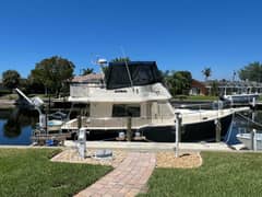 2005 Mainship 34 "NAUTI DOG" photo 4