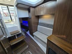 2020 Four Winns V355 Coupe OB "LIVE IT UP" photo 7