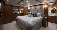 2016 Hargrave Raised Pilothouse "RENAISSANCE" photo 6