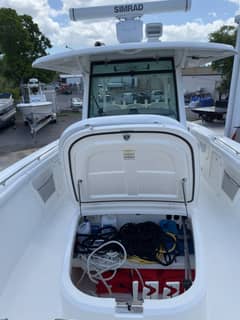 2016 Boston Whaler 350 Outrage "Boomer" photo 7