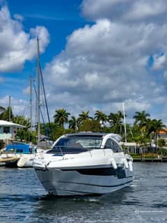 2023 Fairline Targa 45 Open photo 5