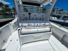 2025 Edgewater 370CC photo 4
