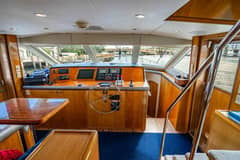 2003 Hatteras Cockpit MY "WATER BORN" photo 3
