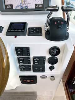 2013 Hunt Yachts Harrier 36 "LUNA" photo 8