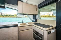 2024 Greenline 45 Coupe HYBRID "Scotts n Water / Great Loop Veteran" photo 9