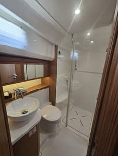 2022 Greenline 39 Hybrid "Latitude Adjustment" photo 5