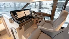 2023 Prestige 520 S "IN STOCK" photo 6