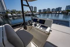 2022 Prestige 520 Fly "Miss K" photo 6