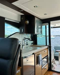 2017 Tiara Yachts C39 Coupe "Silver Lining" photo 4