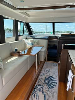 2017 Tiara Yachts C39 Coupe "Silver Lining" photo 5