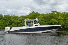 2017 Boston Whaler 370 Outrage "No Surrender" photo 6