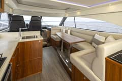 2018 Riviera 4800 "Lucky Dog" photo 9