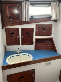 1987 Lyman-Morse Flybridge Cruiser "Bounder" photo 5