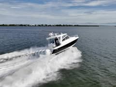 2019 Intrepid 475 Sport Yacht photo 2