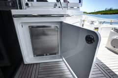 2021 Fairline Squadron 68 "Raw Wave" photo 7
