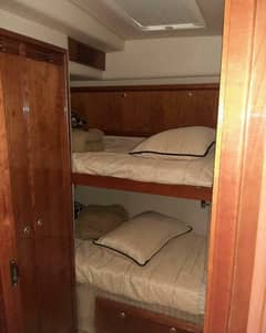2009 Riviera 47 Enclosed Flybridge Series II "47 Riviera Enclosed Flybridge Series II / 2009" photo 6