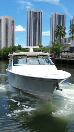 2017 Grady-White "37 Grady-White Freedom 375" photo 1