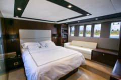 2014 Fairline Squadron 65 "Sea Change" photo 8