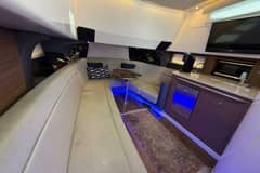2020 Boston Whaler 420 Outrage photo 4