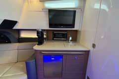 2020 Boston Whaler 420 Outrage photo 5