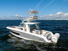 2021 Boston Whaler 420 Outrage "SMOKE SHOW" photo 5