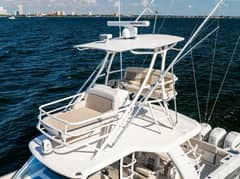 2021 Boston Whaler 420 Outrage "SMOKE SHOW" photo 2