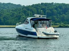 2005 Cruisers Yachts 540 Express photo 5
