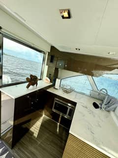 2020 Cruisers Yachts 50 Cantius "OCEAN VIEW" photo 4