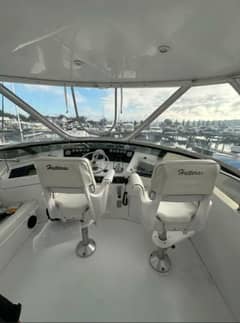 1994 Hatteras 48 Cockpit Motor Yacht photo 2