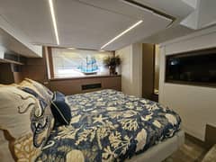 2018 Prestige 460 Fly "Margie" photo 6