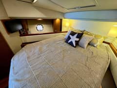 2016 Tiara Yachts 39 Coupe photo 9