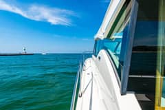 2023 Tiara Yachts 39 Coupe photo 9