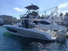 2024 Boston Whaler 420 Outrage "Bravia" photo 1