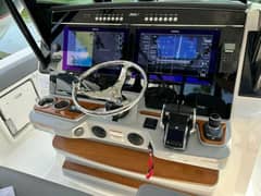 2023 Boston Whaler 360 Outrage photo 2