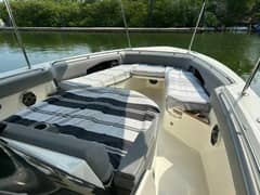 2023 Boston Whaler 360 Outrage photo 3