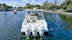 2019 Boston Whaler 350 Realm "350 Realm" photo 3