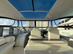 2007 Cruisers Yachts 560 Express photo 5