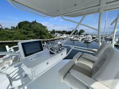 2017 Boston Whaler Outrage photo 8
