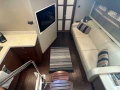 2014 Sea Ray 410 Sundancer photo 9