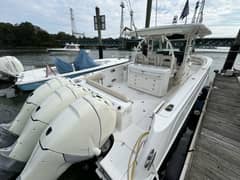 2017 Boston Whaler 370 Outrage photo 2