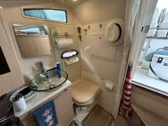 2017 Boston Whaler 370 Outrage photo 9