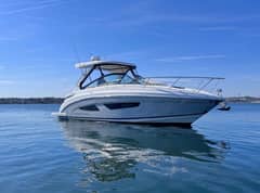 2020 Regal 33 XO photo 1