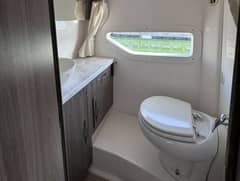 2020 Regal 33 XO photo 8
