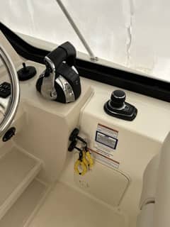 2021 Boston Whaler photo 2