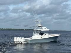 2018 Regulator 41 photo 1