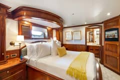 2004 Richmond Yachts "MISS STEPHANIE" photo 9